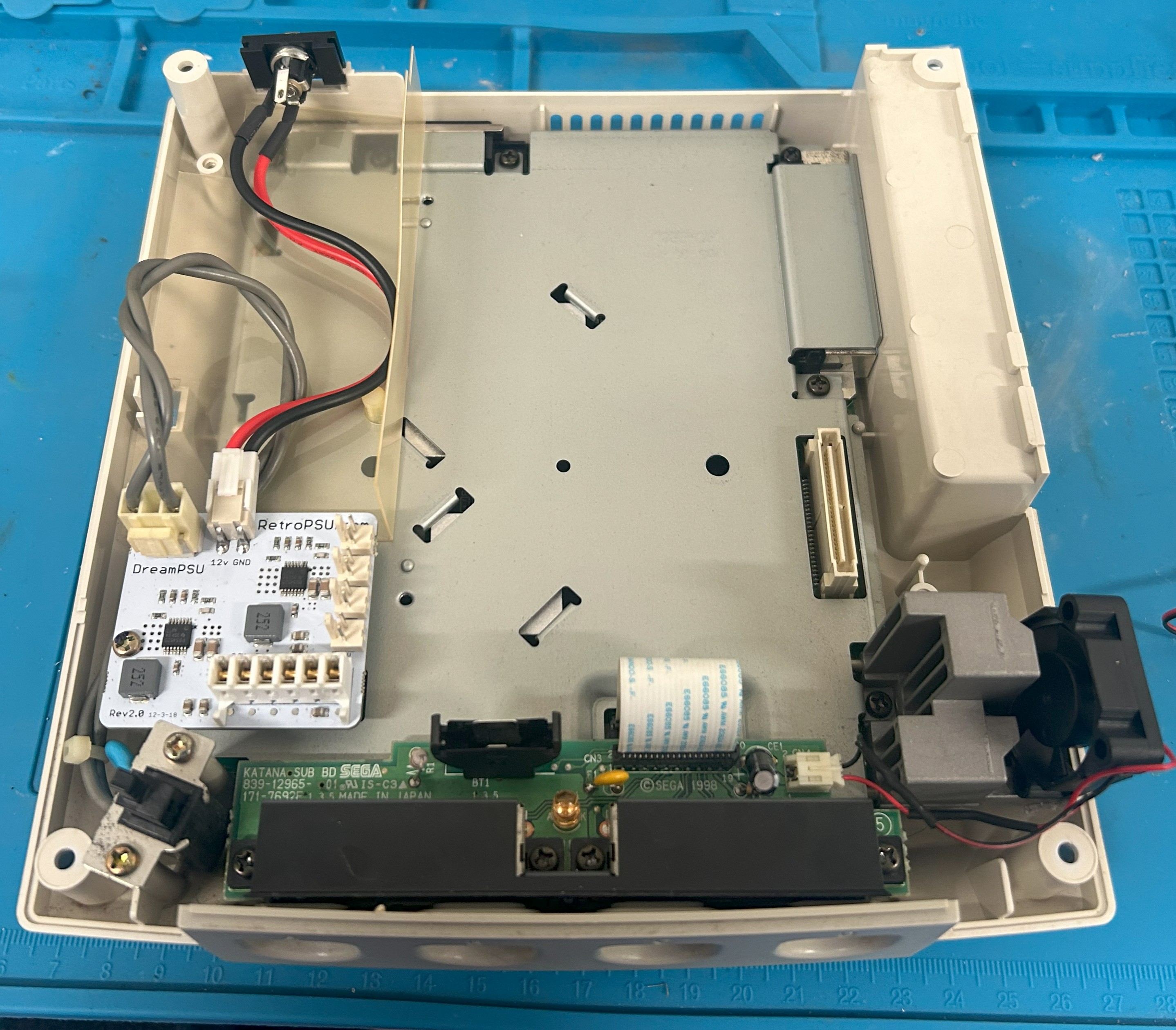 DreamPSU installed in Dreamcast
